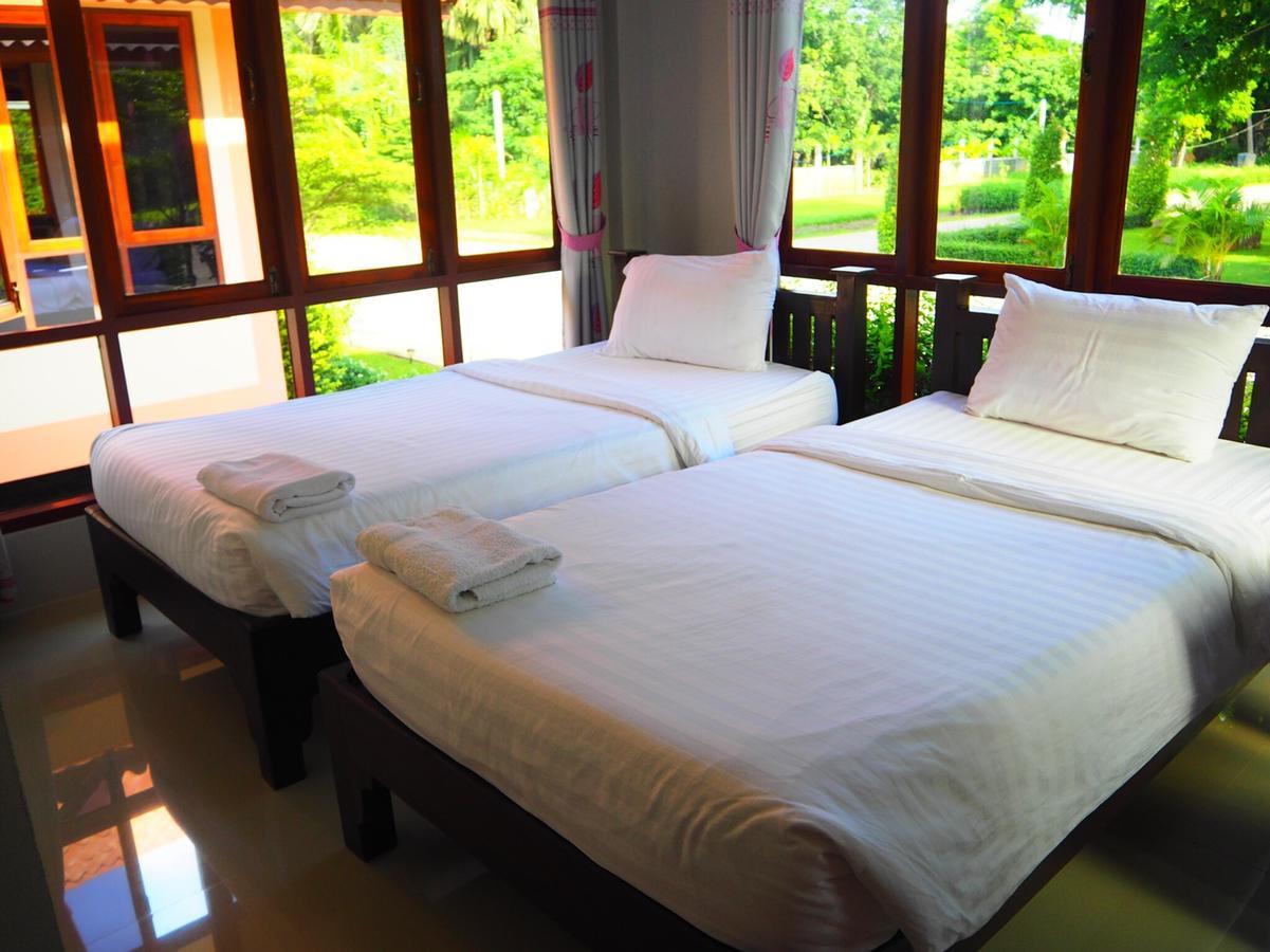 Hotel Bansuansiriwat Ban Tak Zewnętrze zdjęcie